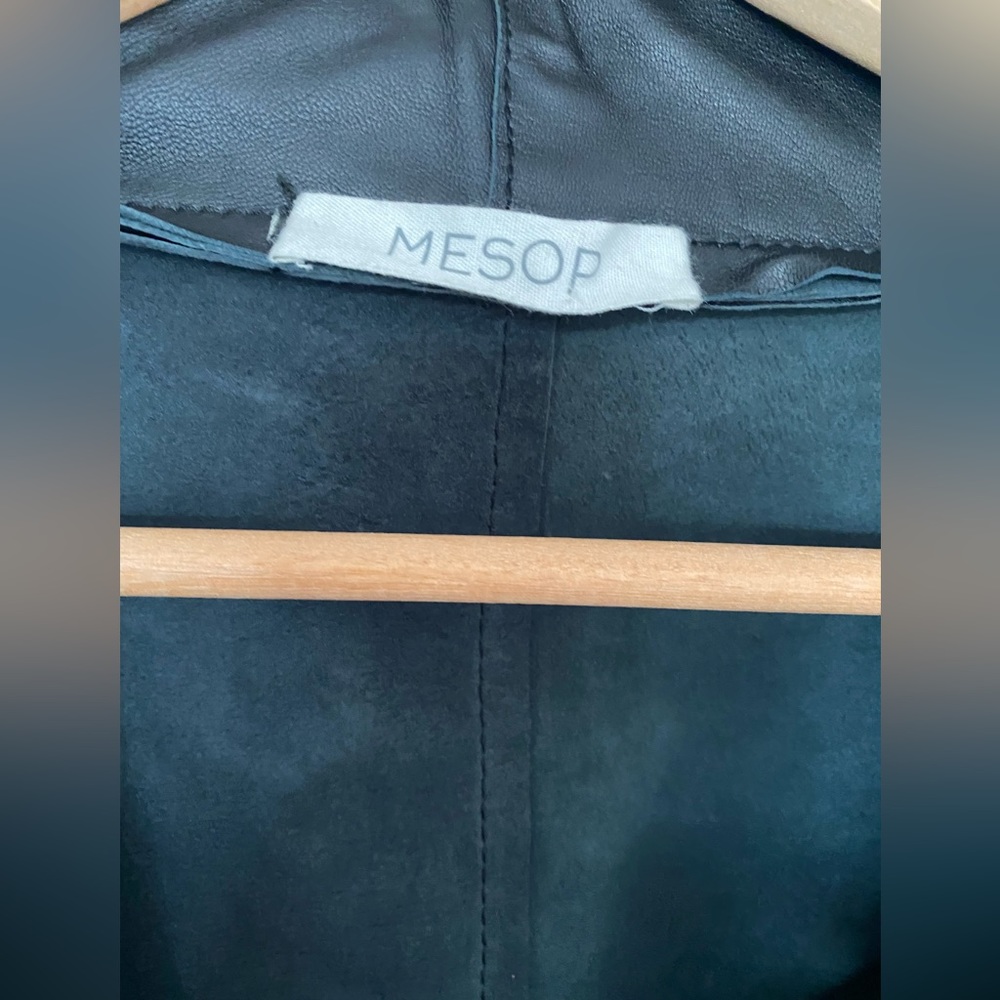 NWOT Mesop cropped black leather jacket - Picture 3 of 8